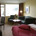 クヴィクネス 4*