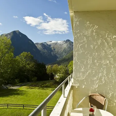 Kviknes Otel 4*
