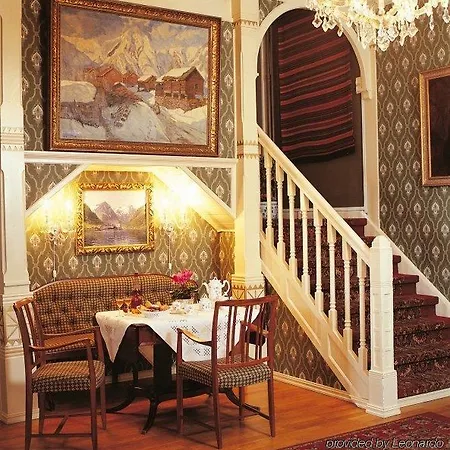 Kviknes Otel