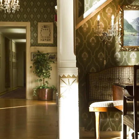 Kviknes Hotel