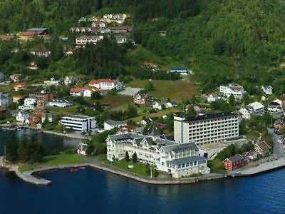 Hotell Kviknes 4*